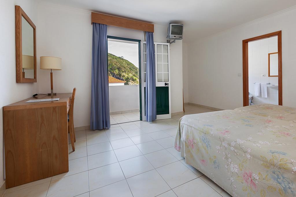 Hotel Solmar Calheta  Room photo